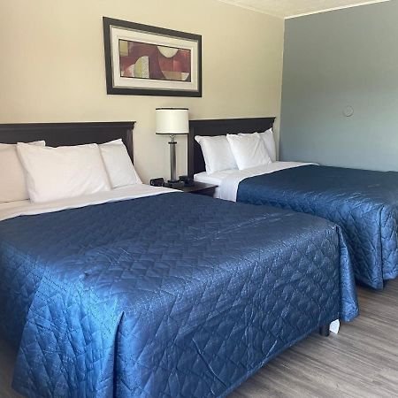 Nites Inn Motel Cornwall Dış mekan fotoğraf